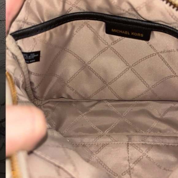Michael Kors Jet Set Charm Large East West Crossbody Bag